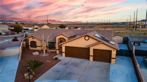 4246 E Old Ranch Ln, Kingman, AZ 86401