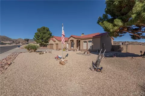 Exterior - 1163 E Cactus Valley Dr, Kingman, AZ 86409 photo 3 of 11