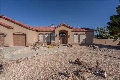 Exterior - 1163 E Cactus Valley Dr, Kingman, AZ 86409 photo 2 of 11