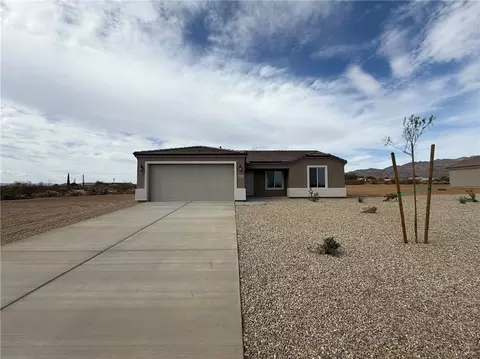 4091 W Miramar Dr, Golden Valley, AZ 86413