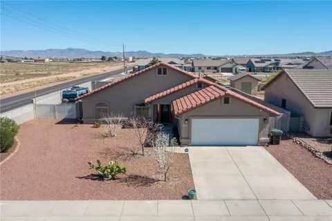 3984 N Diamond Dr, Kingman, AZ 86409
