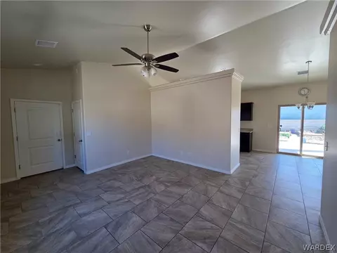 Living - 3298 E Coarra Dr, Kingman, AZ 86409 photo 1 of 3