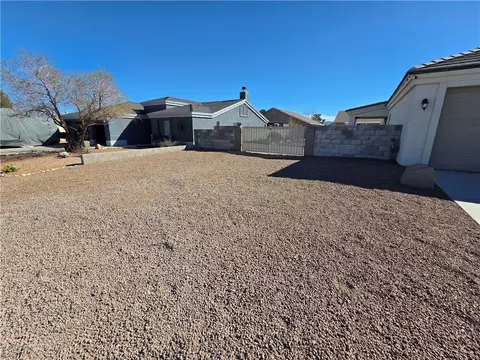 Exterior - 3298 E Coarra Dr, Kingman, AZ 86409 photo 6 of 14