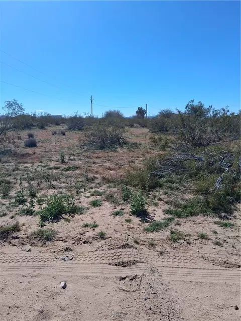 8872 W Sixth St, Dolan Springs, AZ 86441