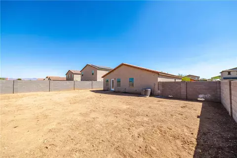 Exterior - 3677 E Koval Dr, Kingman, AZ 86409 photo 13 of 17