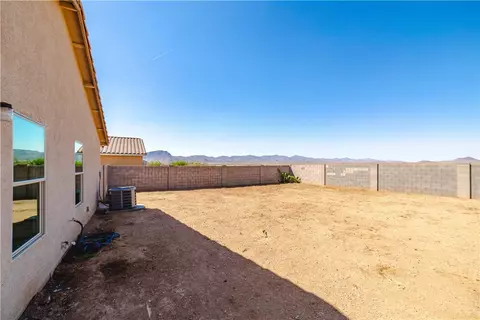 Exterior - 3677 E Koval Dr, Kingman, AZ 86409 photo 10 of 17
