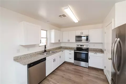 Kitchen - 3677 E Koval Dr, Kingman, AZ 86409 photo 1 of 3