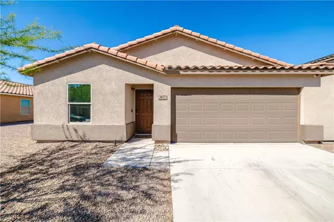 Exterior - 3677 E Koval Dr, Kingman, AZ 86409 photo 4 of 17