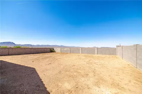 Exterior - 3677 E Koval Dr, Kingman, AZ 86409 photo 11 of 17