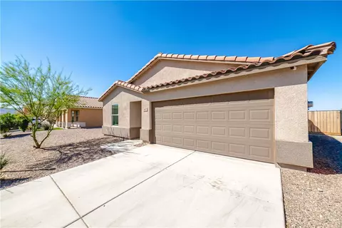Exterior - 3677 E Koval Dr, Kingman, AZ 86409 photo 5 of 17