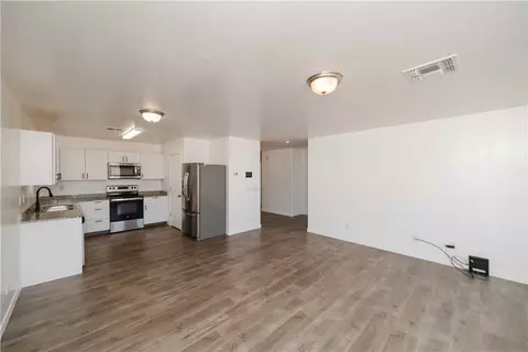 Living - 3677 E Koval Dr, Kingman, AZ 86409 photo 1 of 4