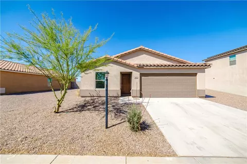 Exterior - 3677 E Koval Dr, Kingman, AZ 86409 photo 3 of 17
