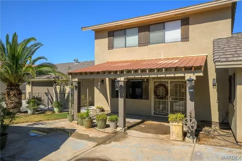 1450 Luna Ln, Bullhead City, AZ 86442