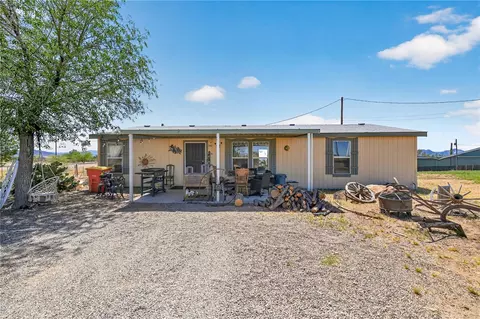 5146 W Burro Dr, Golden Valley, AZ 86413