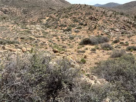 254-24 002 Mica, Kingman, AZ 86401