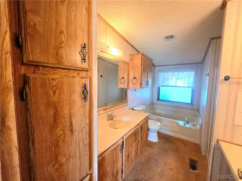 1860 E Devlin Ave, Kingman, AZ 86409 photo 8