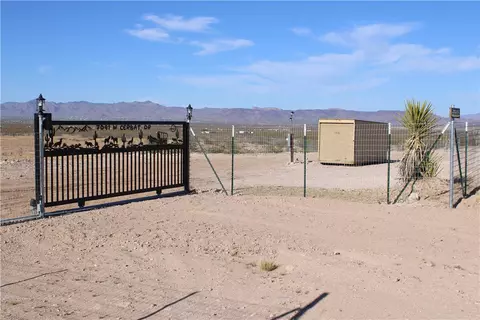 7091 W Cerbat Dr, Golden Valley, AZ 86413