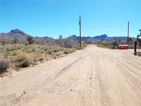 327-06 N 506 N Peach Dr, Dolan Springs, AZ 86441