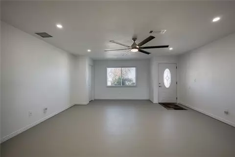 Living - 4892 Tule Dr, Topock, AZ 86436 photo 3 of 4