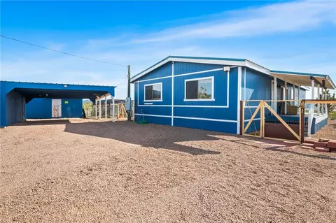 8556 W Wild Horse Dr, White Hills, AZ 86445