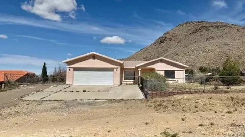 3325 W Ocotillo Rd, Golden Valley, AZ 86413