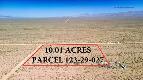2402 East Juniper Drive, Yucca, AZ 86438