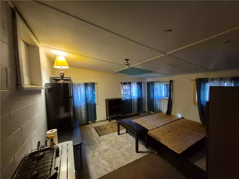 Bedroom - 809 Madison St, Kingman, AZ 86401 photo 2 of 2