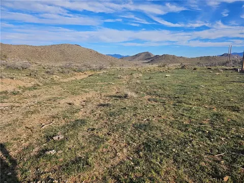9717 Stockton Hill Rd, Kingman, AZ 86409