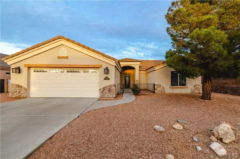 3374 Roma Rd, Kingman, AZ 86401