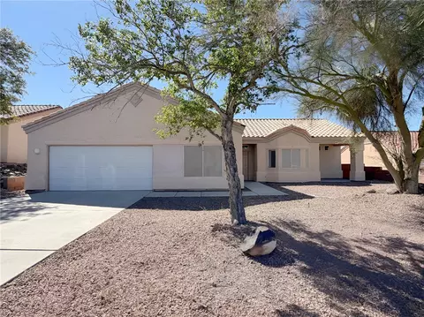 2326 Shooting Star Dr, Bullhead City, AZ 86442