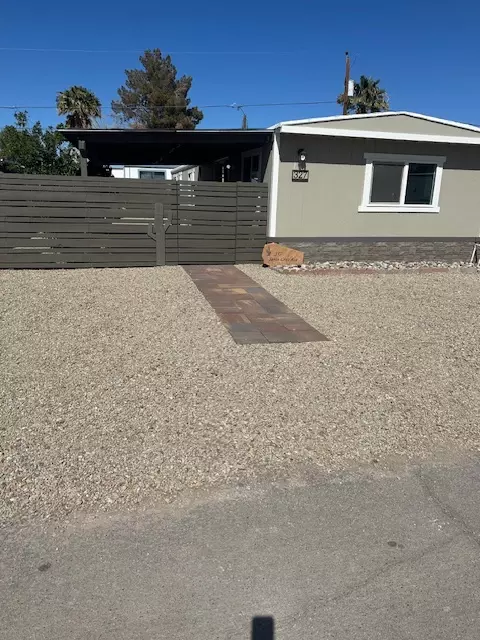 327 Santa Cruz Ave, Bullhead City, AZ 86442