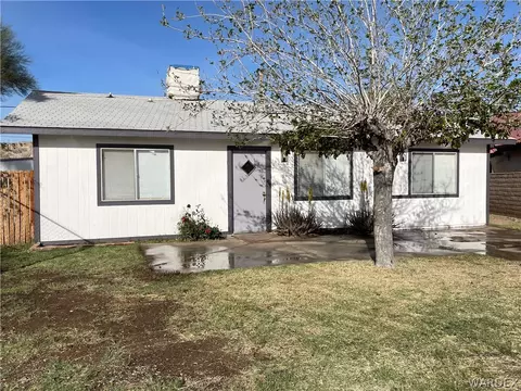 218 Tanglewood Ln, Bullhead City, AZ 86442