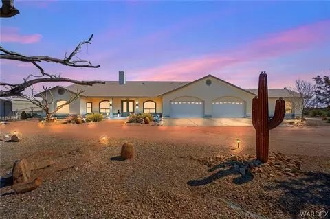 5840 N Cedar Ridge Ln, Kingman, AZ 86409