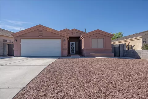 2326 Lillie Ave, Kingman, AZ 86401
