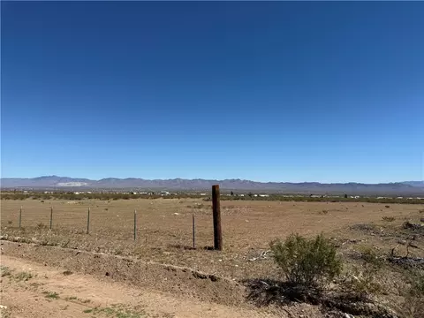 000 Egar Way, Golden Valley, AZ 86413