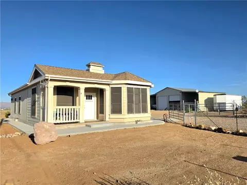 3869 N Alpine Rd, Golden Valley, AZ 86413