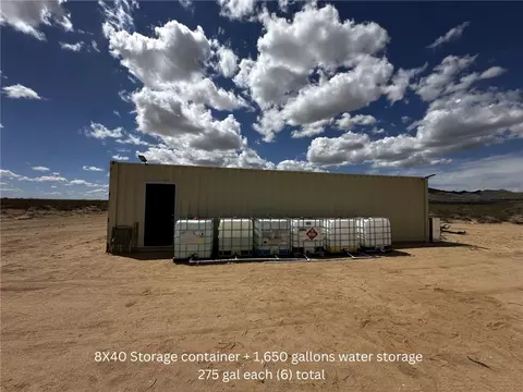 2794 W Quartz Rd, Yucca, AZ 86438
