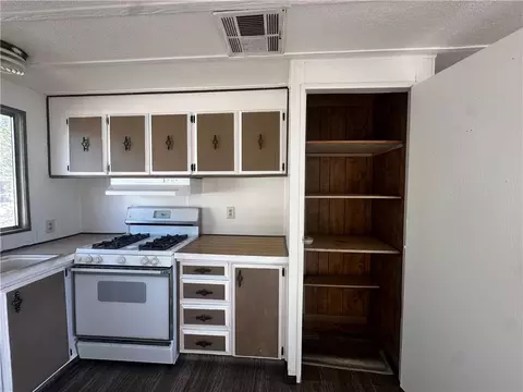 2920 E Packard Ave, Kingman, AZ 86409 photo 9