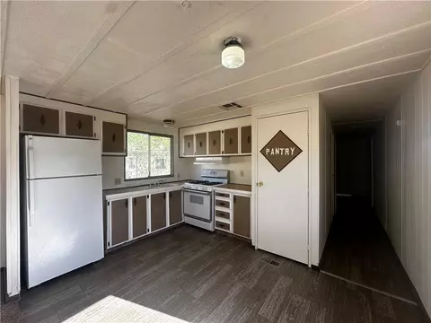 2920 E Packard Ave, Kingman, AZ 86409 photo 8