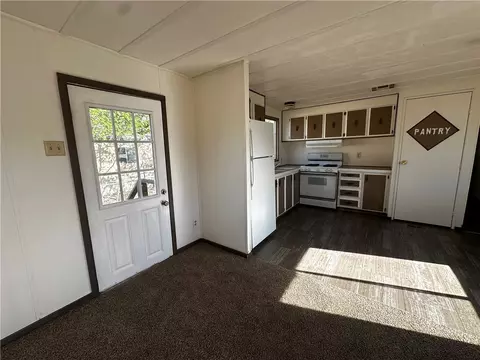 2920 E Packard Ave, Kingman, AZ 86409 photo 6