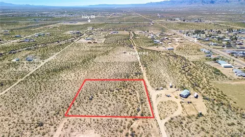 306-12 N 127 N Parker Rd, Golden Valley, AZ 86413