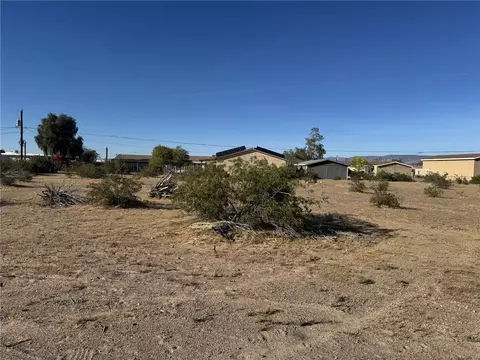 5327 Mesa Dr, Topock, AZ 86436 photo 2