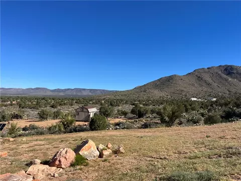 10 E Stagecoach Well Dr, Kingman, AZ 86401 photo 9