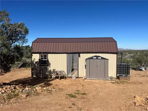 10 E Stagecoach Well Dr, Kingman, AZ 86401 photo 4