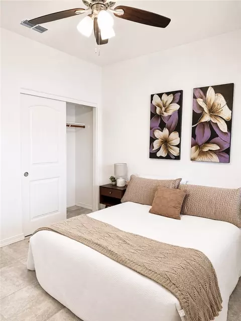 Bedroom - 3391 Amanda Ave, Kingman, AZ 86401 photo 9 of 14