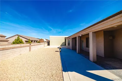 Exterior - 3391 Amanda Ave, Kingman, AZ 86401 photo 8 of 20