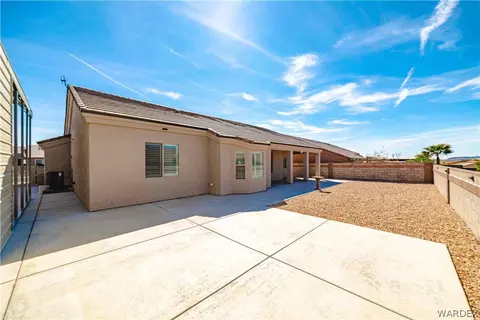 Exterior - 3391 Amanda Ave, Kingman, AZ 86401 photo 10 of 20