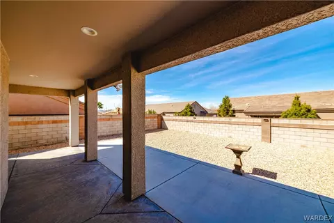Exterior - 3391 Amanda Ave, Kingman, AZ 86401 photo 2 of 20