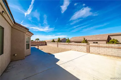 Exterior - 3391 Amanda Ave, Kingman, AZ 86401 photo 11 of 20