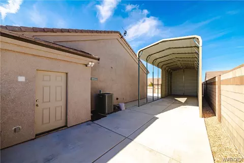 Exterior - 3391 Amanda Ave, Kingman, AZ 86401 photo 12 of 20